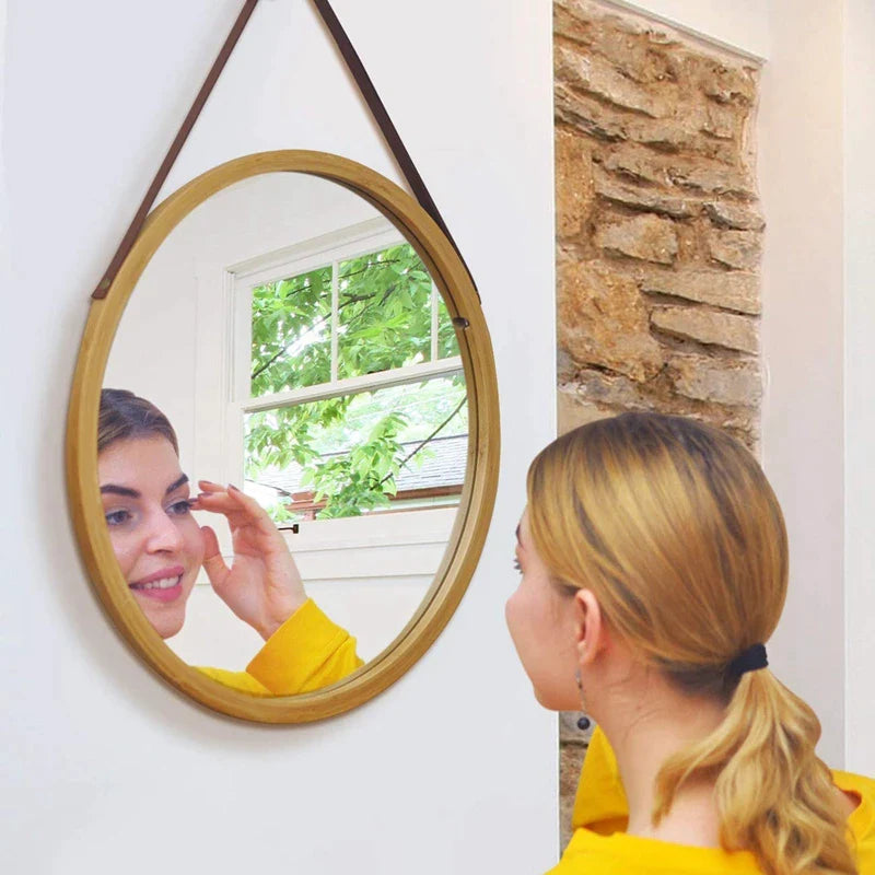 Hanging Round Wall Mirror in Bathroom &